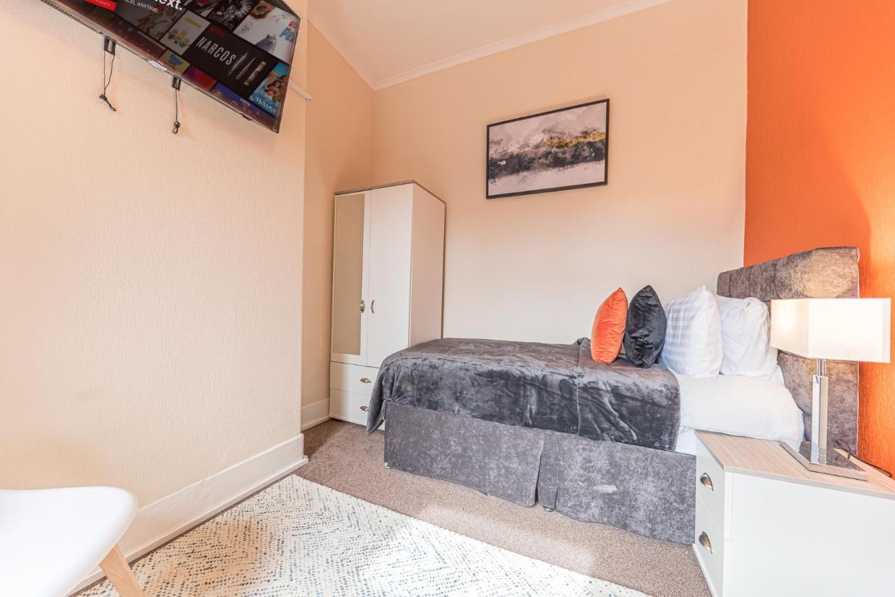 *King Bed* Luxury City Centre House Barrow-in-Furness Dış mekan fotoğraf