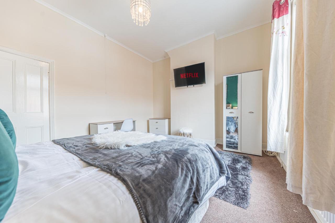 *King Bed* Luxury City Centre House Barrow-in-Furness Dış mekan fotoğraf