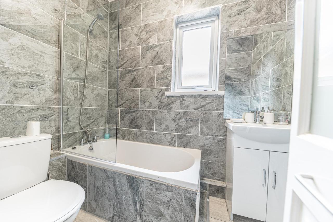 *King Bed* Luxury City Centre House Barrow-in-Furness Dış mekan fotoğraf